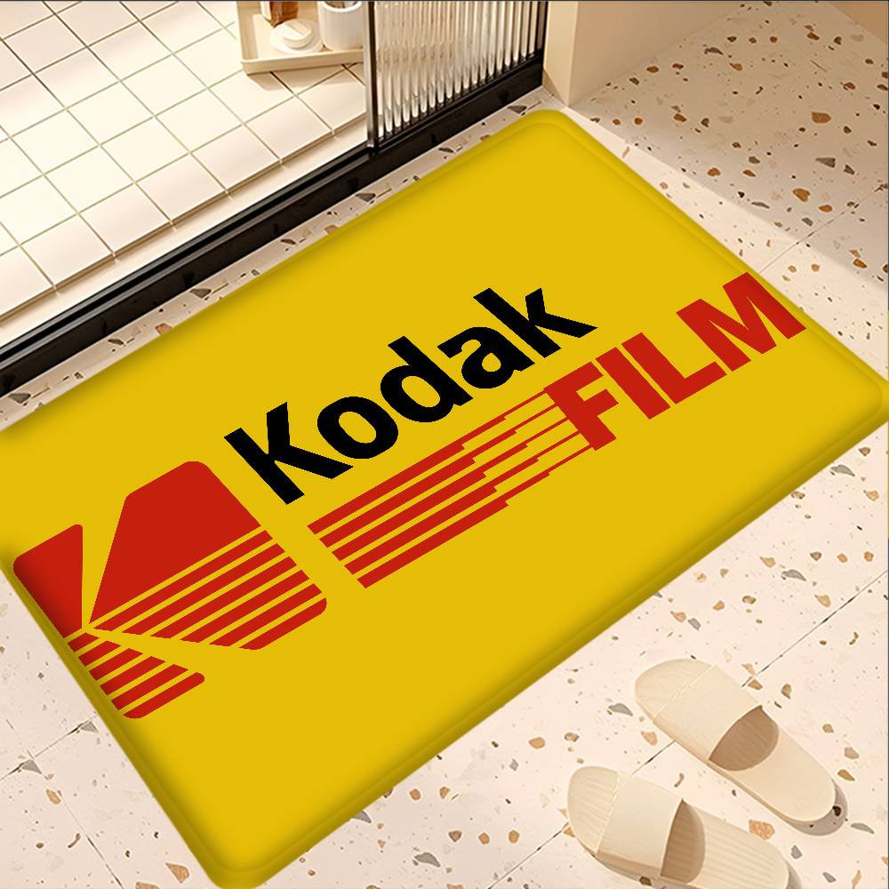 Home Textiles Logo - Film Markası K-Kodak Logolu Giriş Kapı